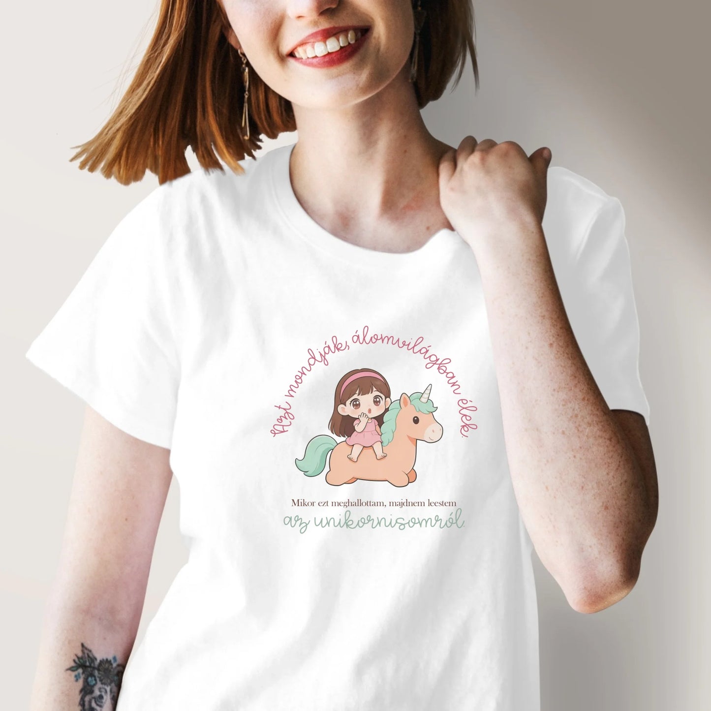 feher-polo-voros-csaj-mockup