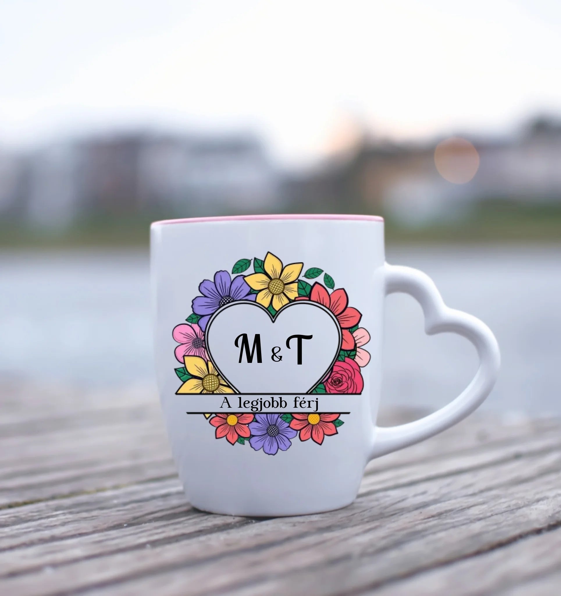 close-up-coffee-cup-table