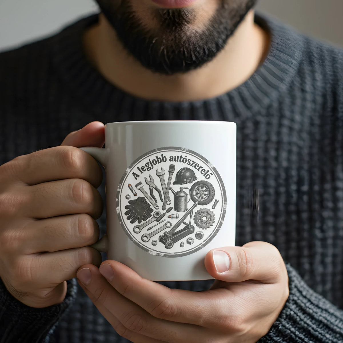 feher-bogre-mockup-szakallas-ferfi