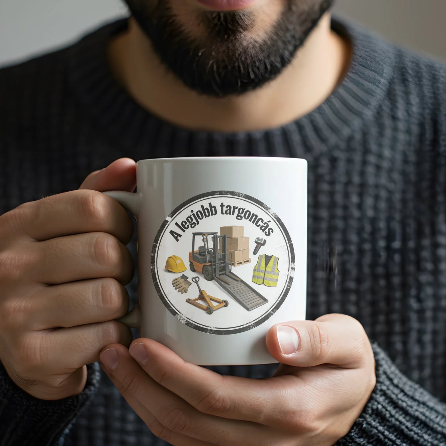 feher-bogre-mockup-szakallas-ferfi