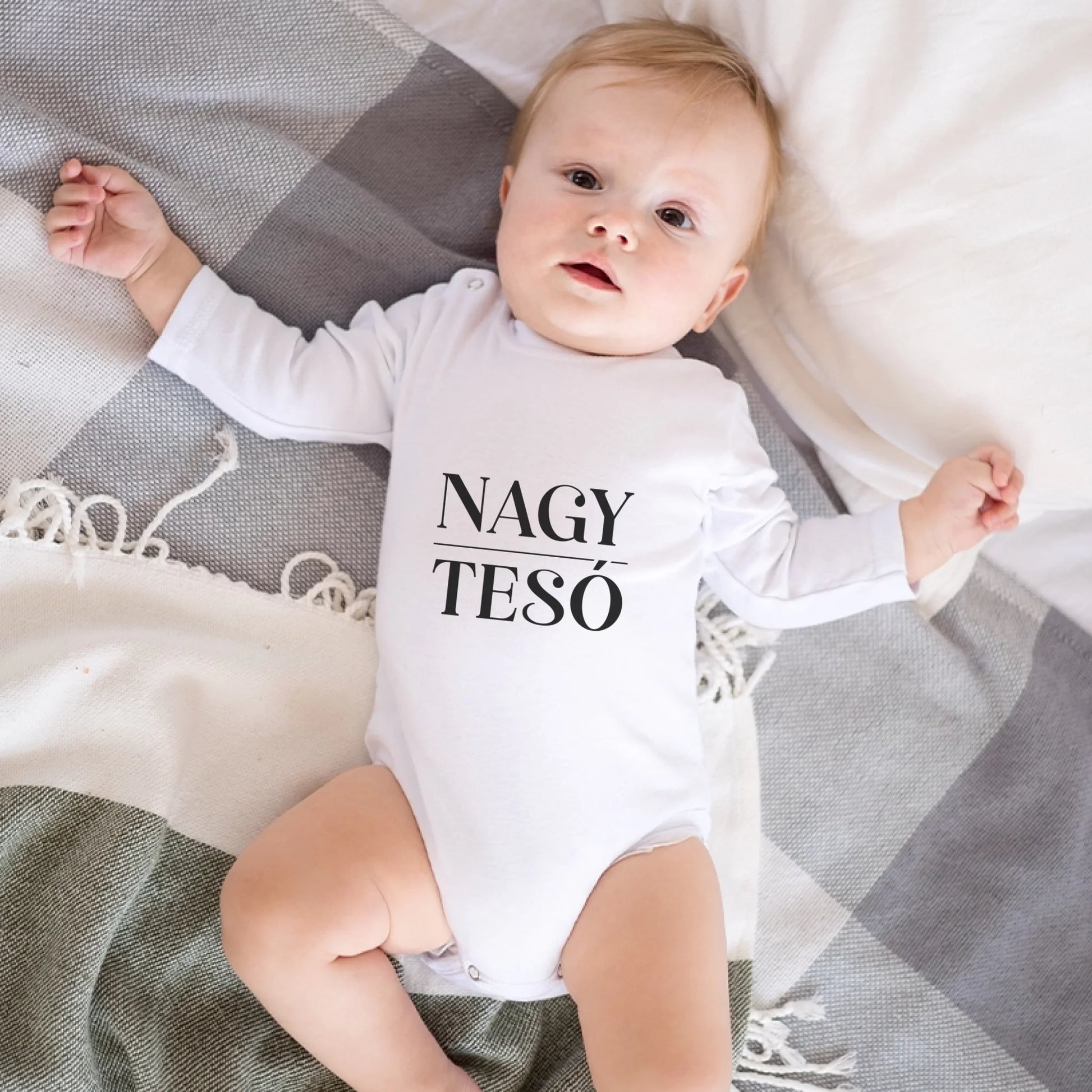feher-baby-body-hosszu